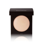 ローラメルシエのマットラディアンス ベイクドパウダーできらめきつや肌へ！